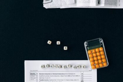 Tax deductions for young adults – tax deduction forms with a calculator